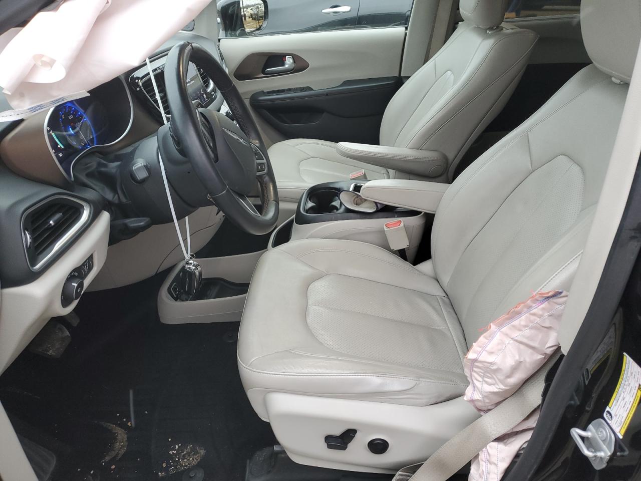Chrysler Pacifica Touring L Plus