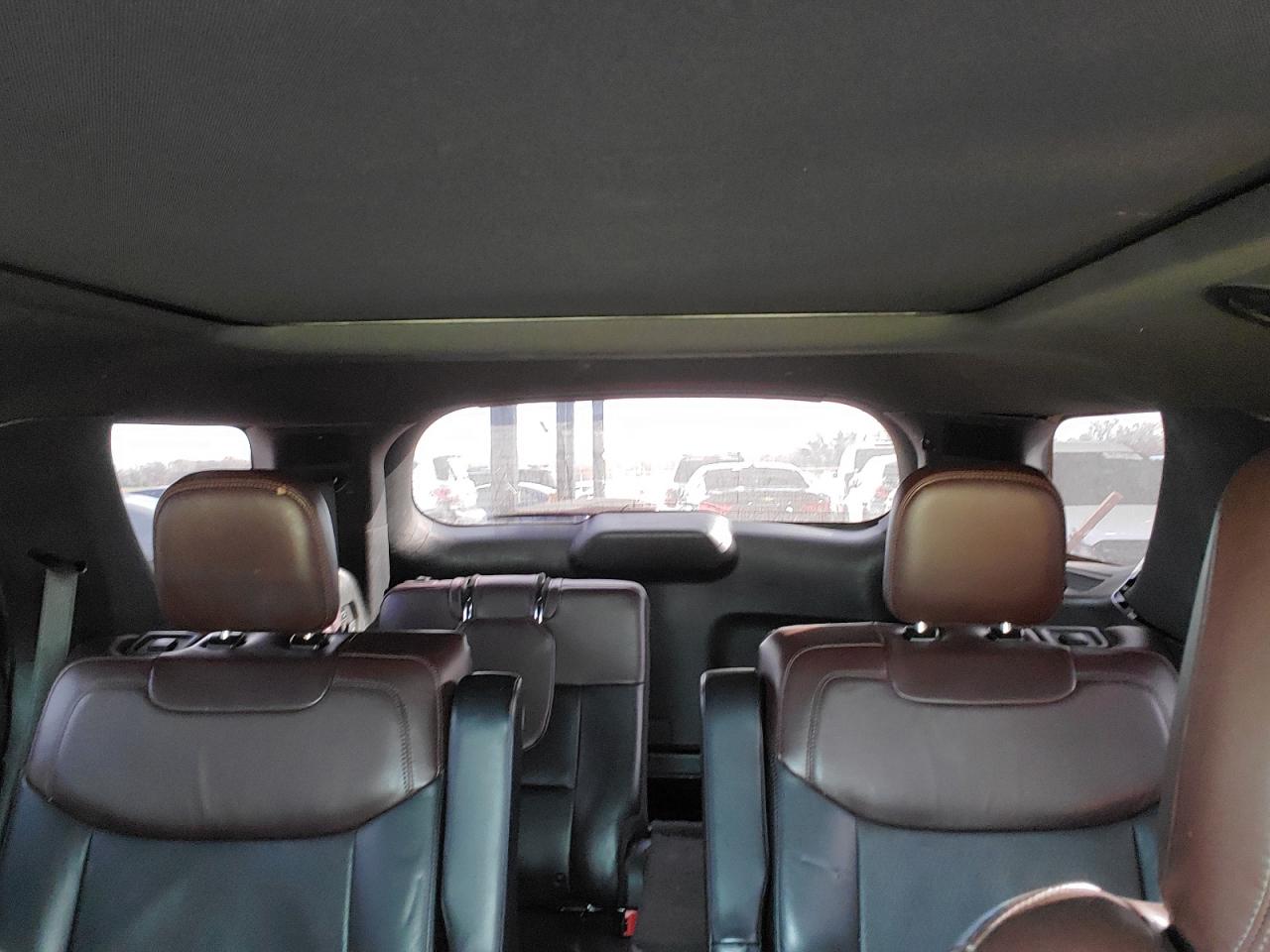 Ford Explorer Platinum