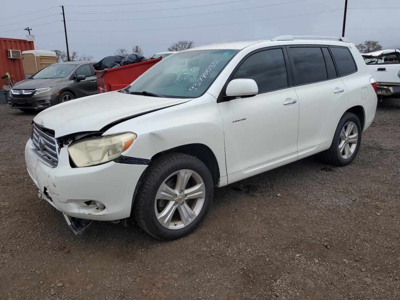 Salvage Toyota Highlander Image