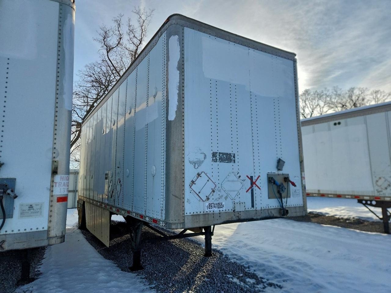 Salvage Wabash Dry Van Tr Image
