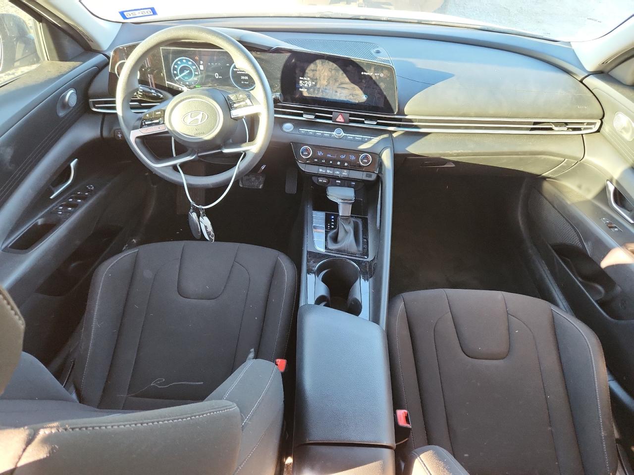 Hyundai ELANTRA Blue