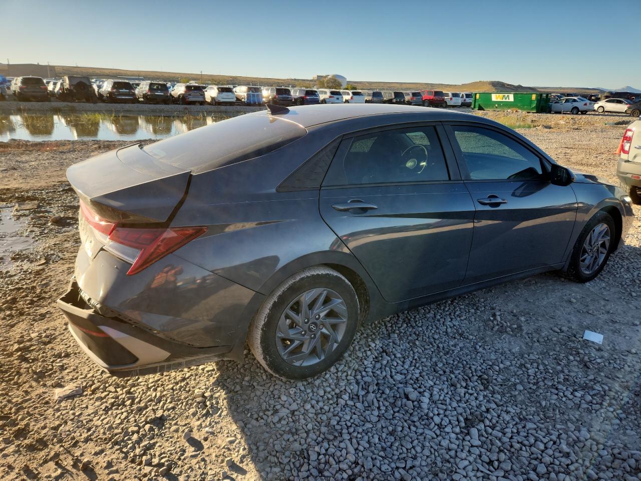 Hyundai ELANTRA Blue