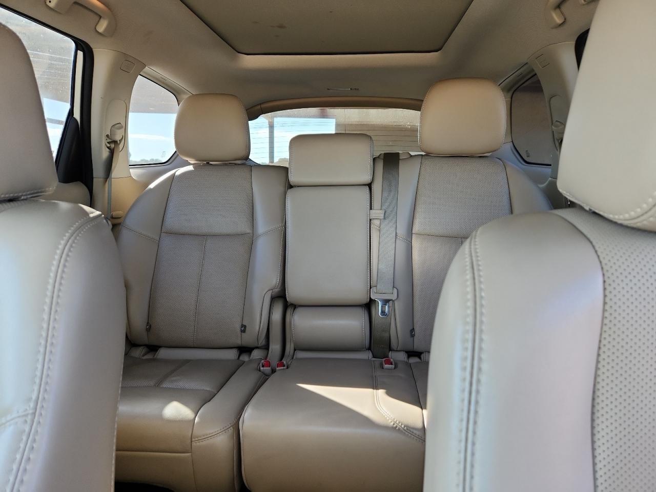 Nissan Pathfinder S
