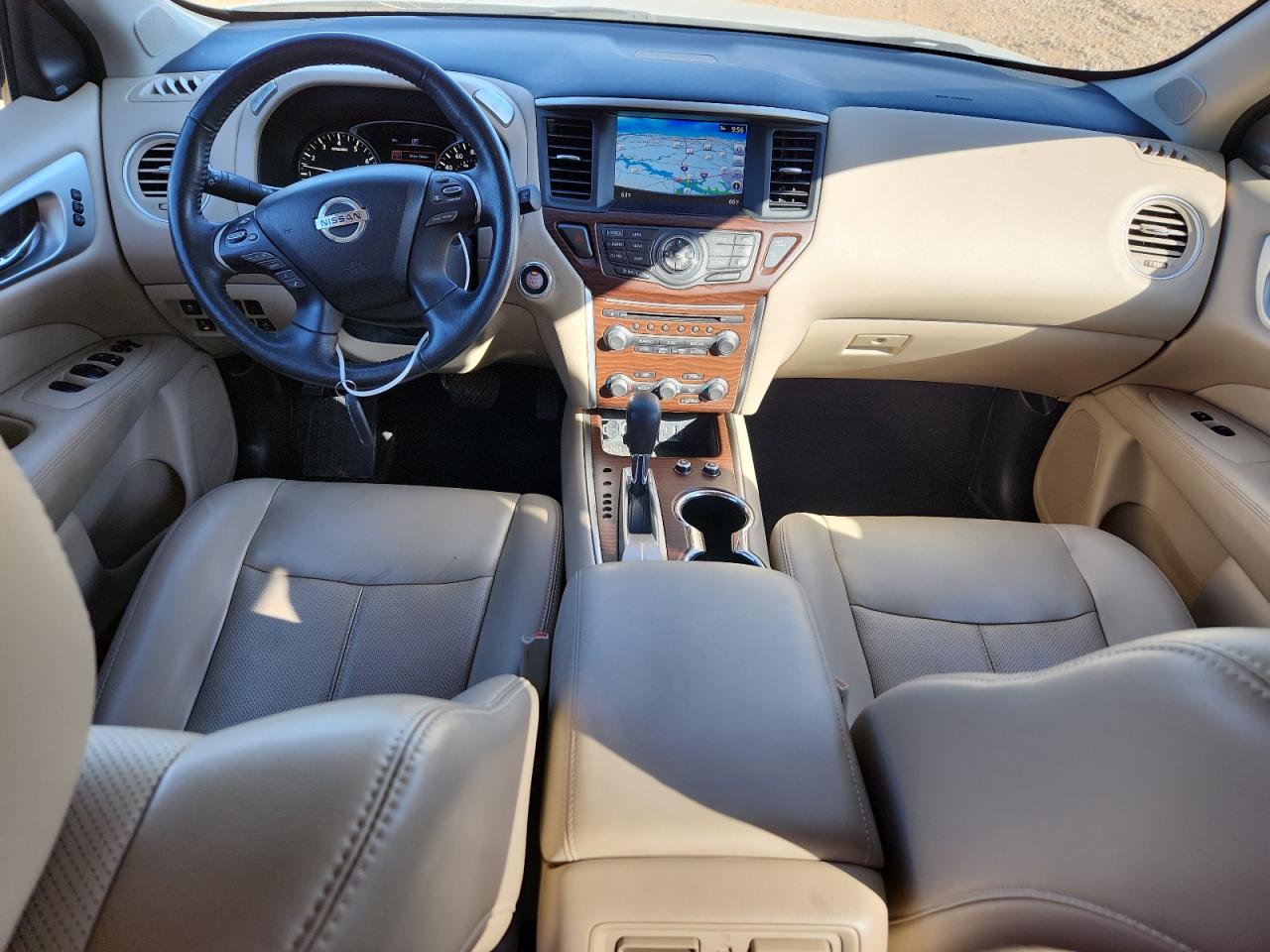Nissan Pathfinder S