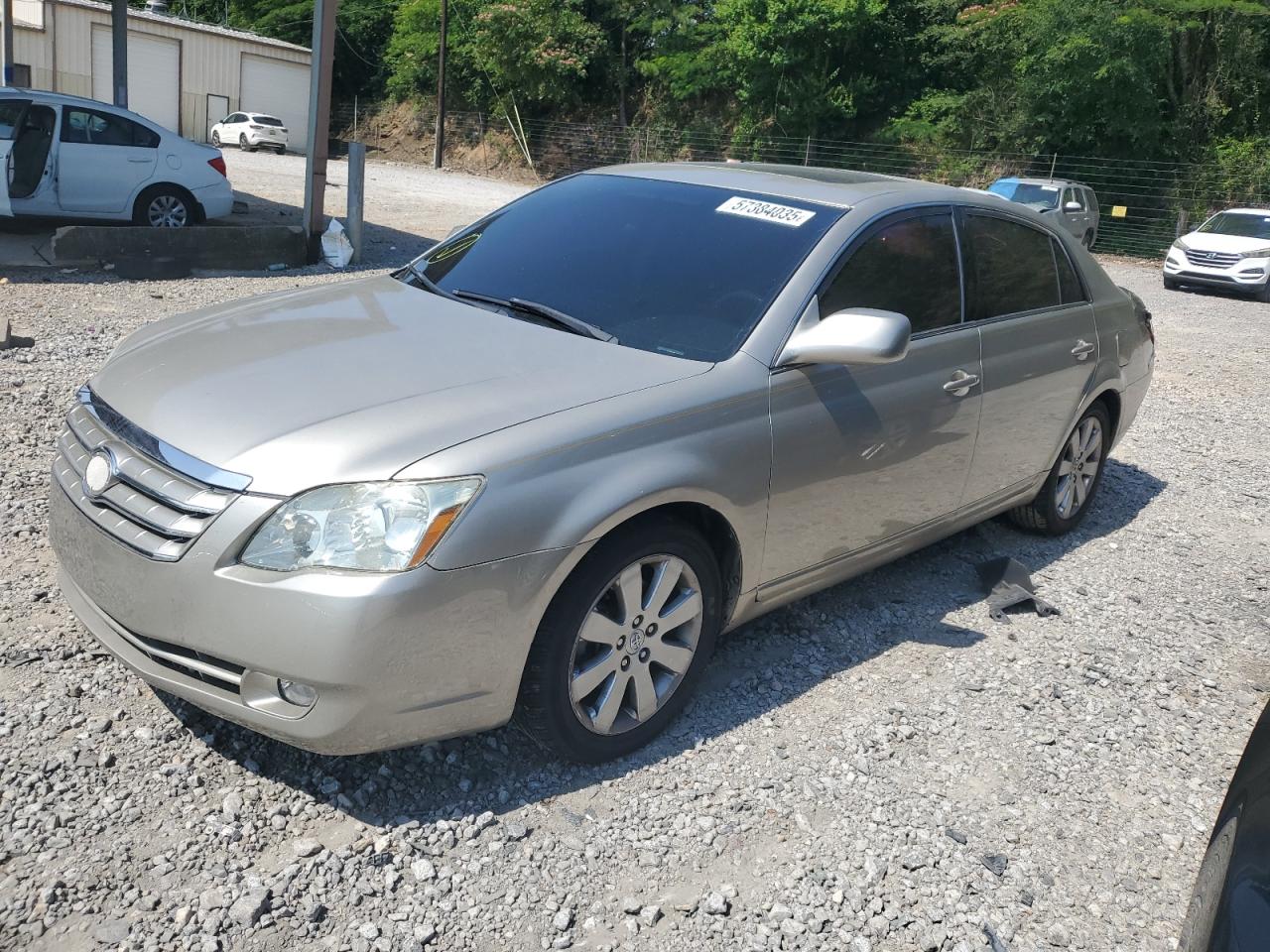 Salvage Toyota Avalon Image