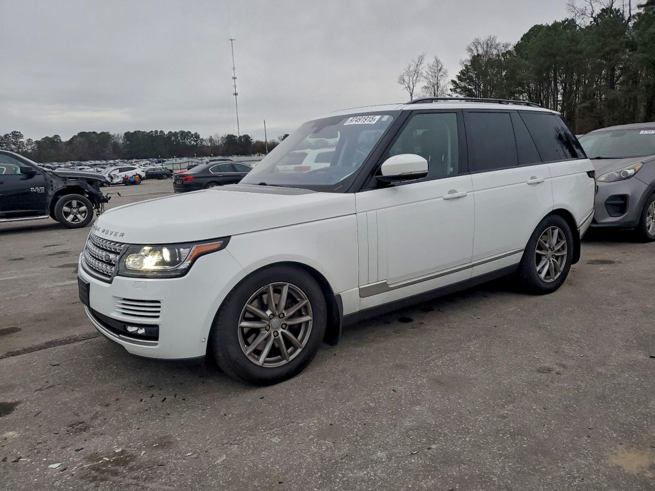 Salvage Land Rover Range Rover Image