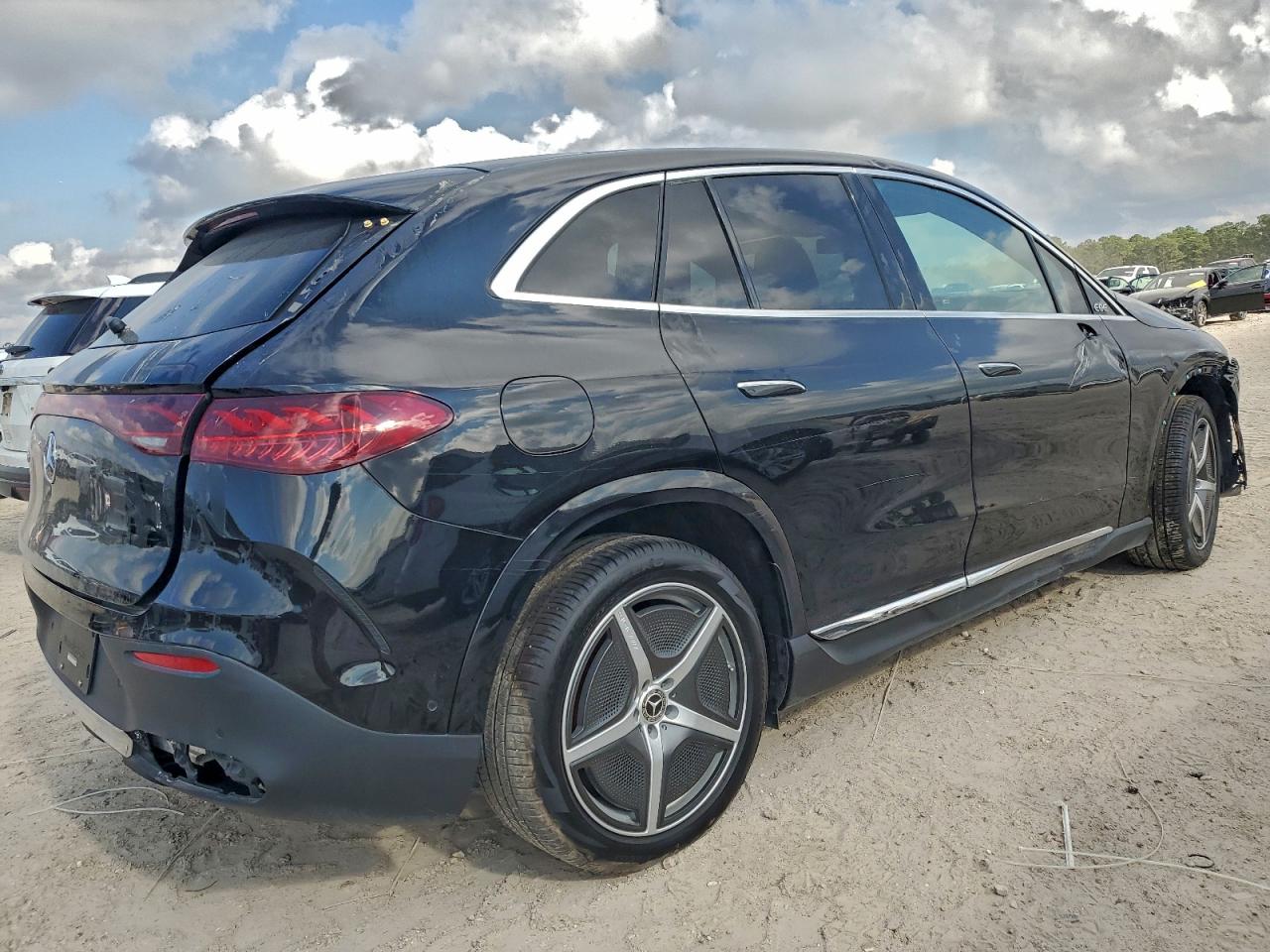 Mercedes-Benz EQE 350+