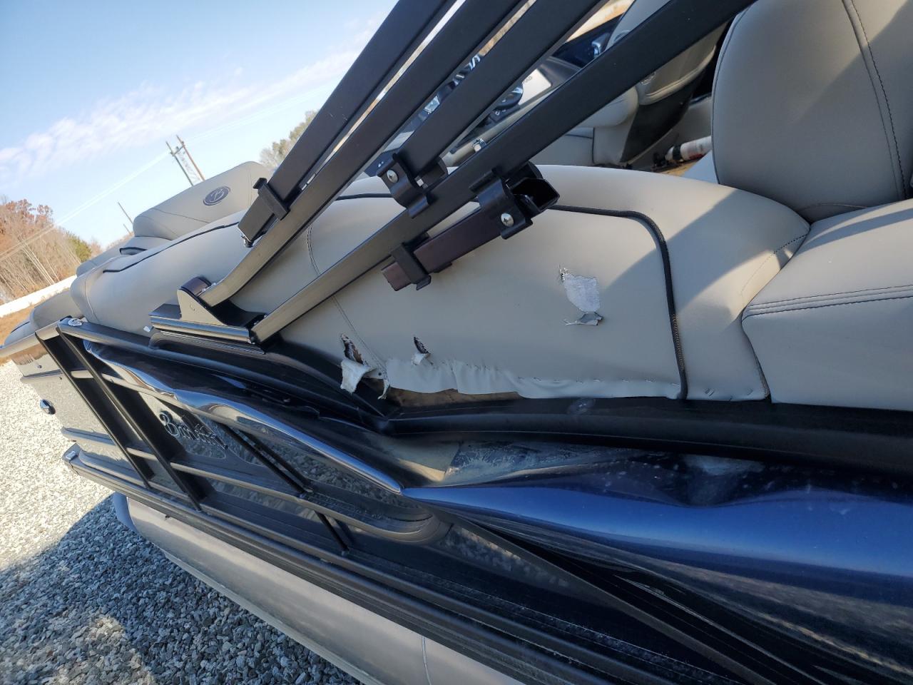 Barletta Pontoon
