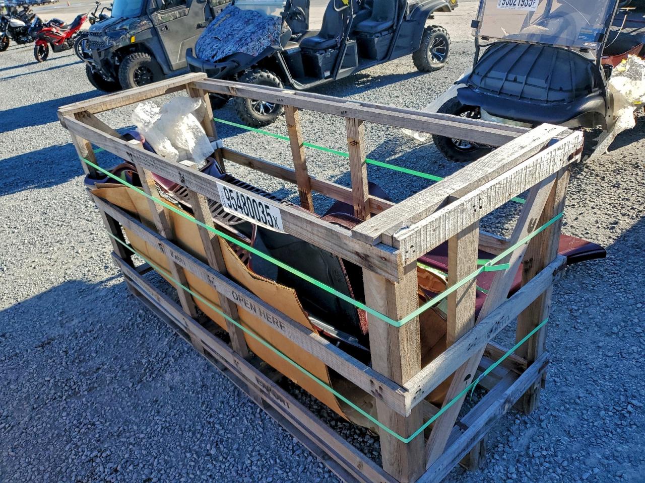 Salvage Freightliner Cascadia Image