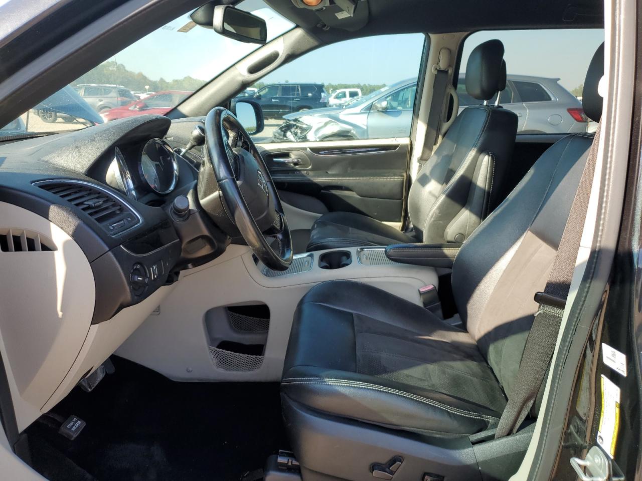 Dodge Caravan Sxt