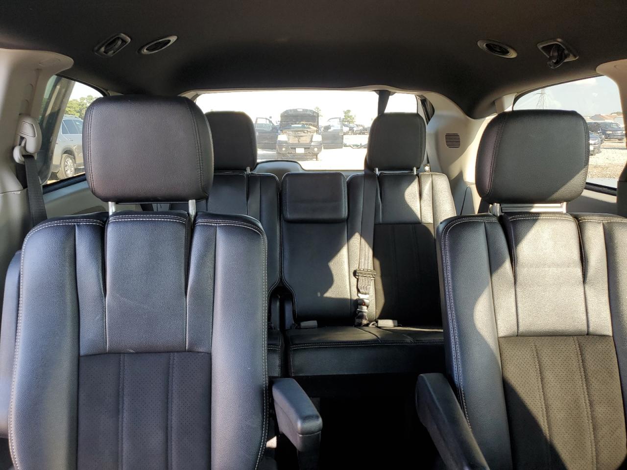 Dodge Caravan Sxt