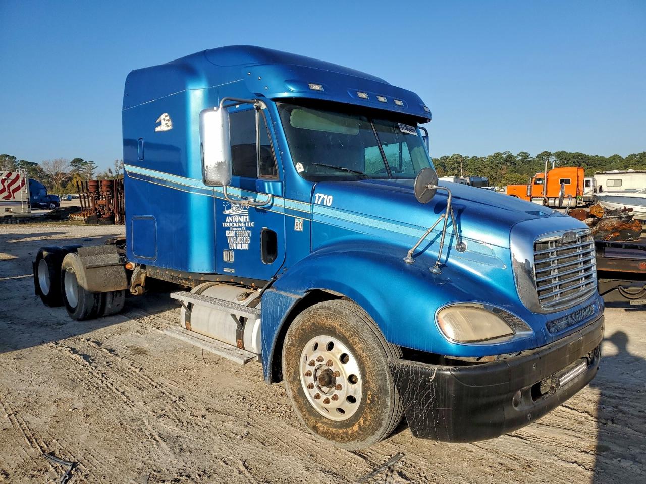 Salvage Freightliner Convention Image