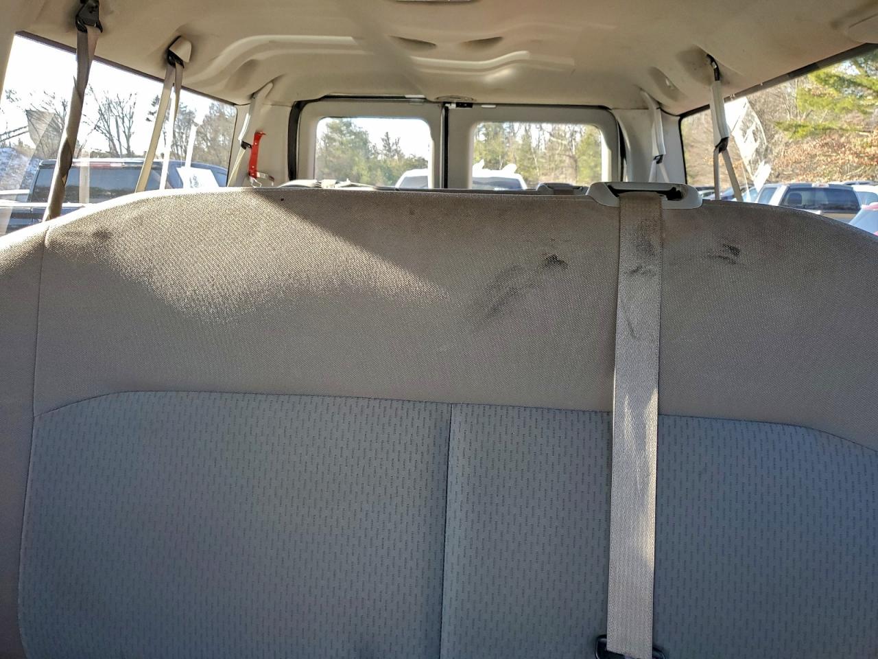 Ford Econoline E350 Super Duty Wagon