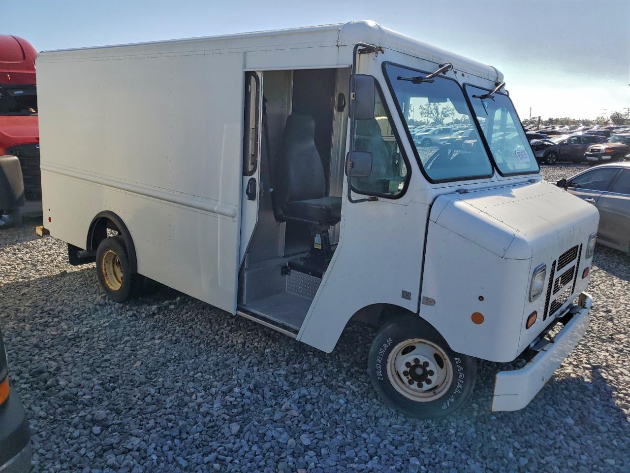Ford Econoline E350 Super Duty Stripped Chassis