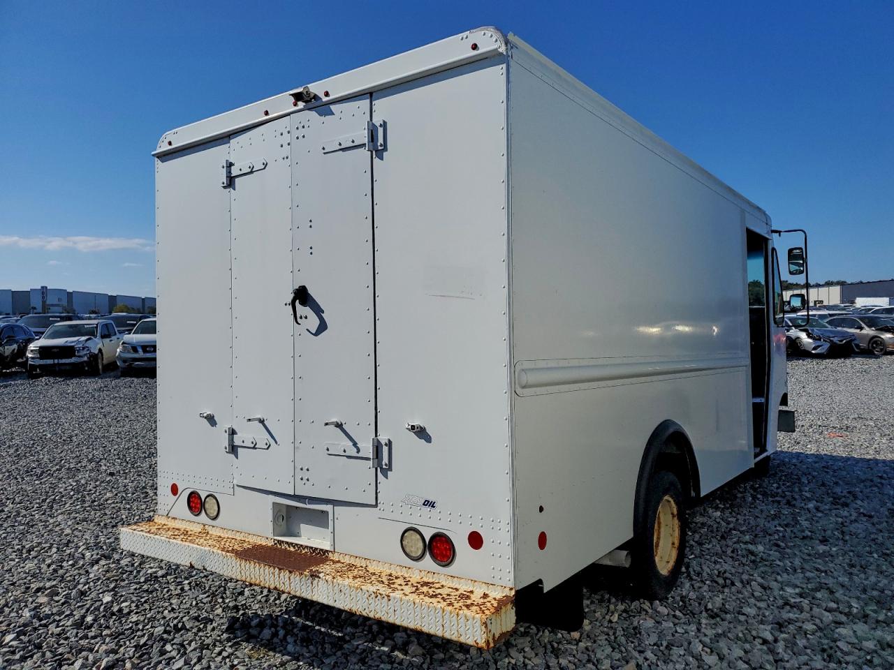 Ford Econoline E350 Super Duty Stripped Chassis