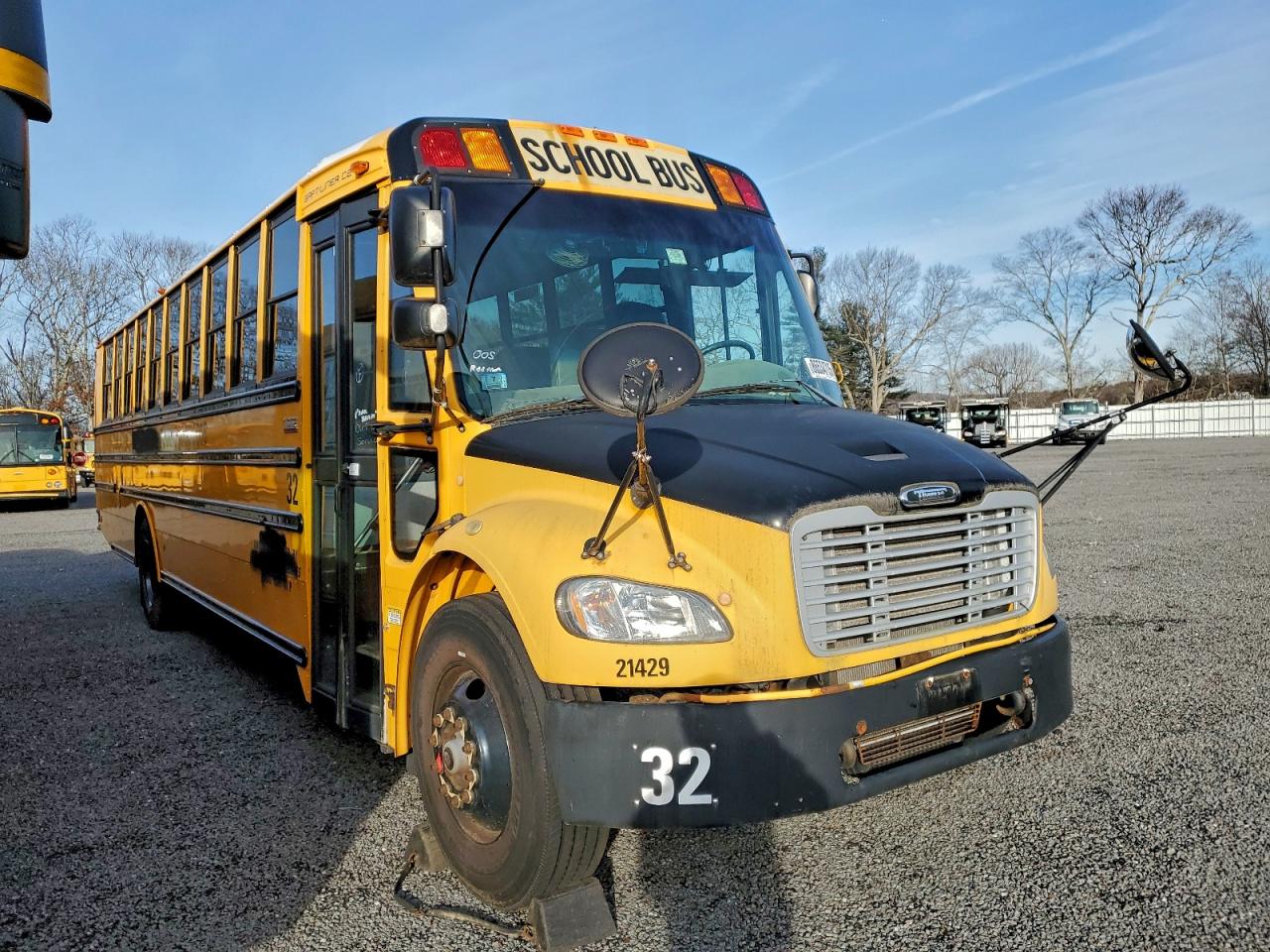 Salvage Freightliner Saf-t-line Image