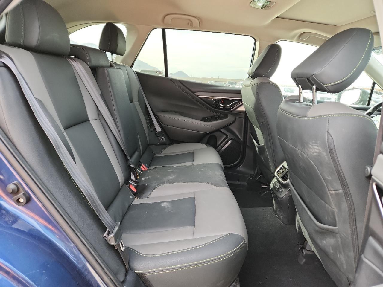 Subaru Outback Onyx Edition Xt