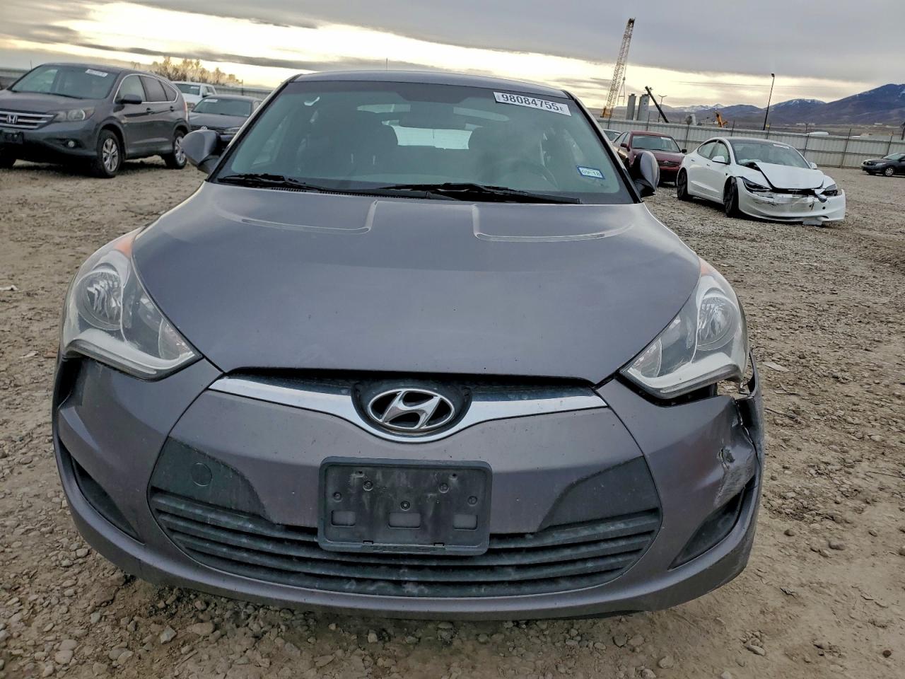 Hyundai VELOSTER