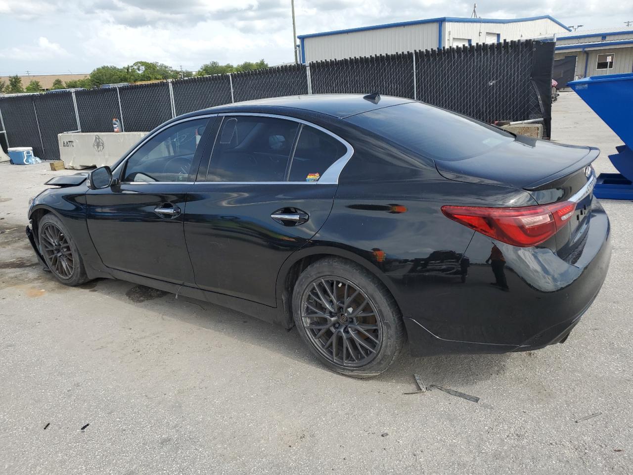INFINITI Q50 Luxe