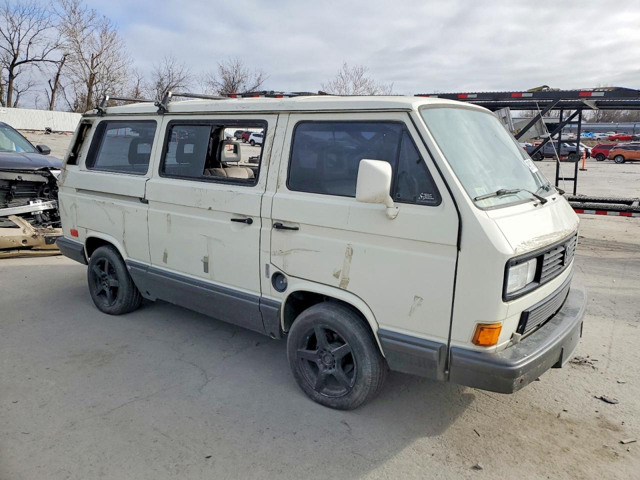 Volkswagen Minivan Bus