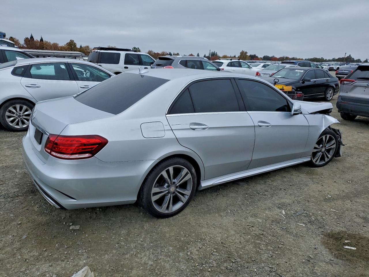 Mercedes-Benz E-Class 350