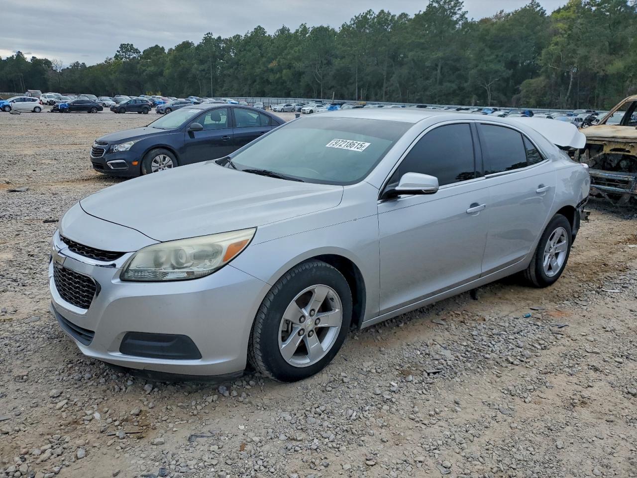 Salvage Chevrolet Malibu Image