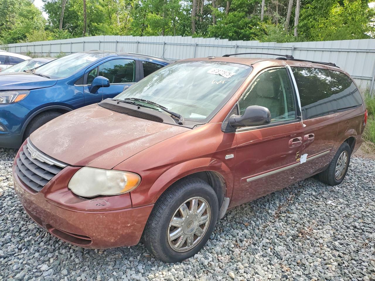Salvage Chrysler Town & Country Image