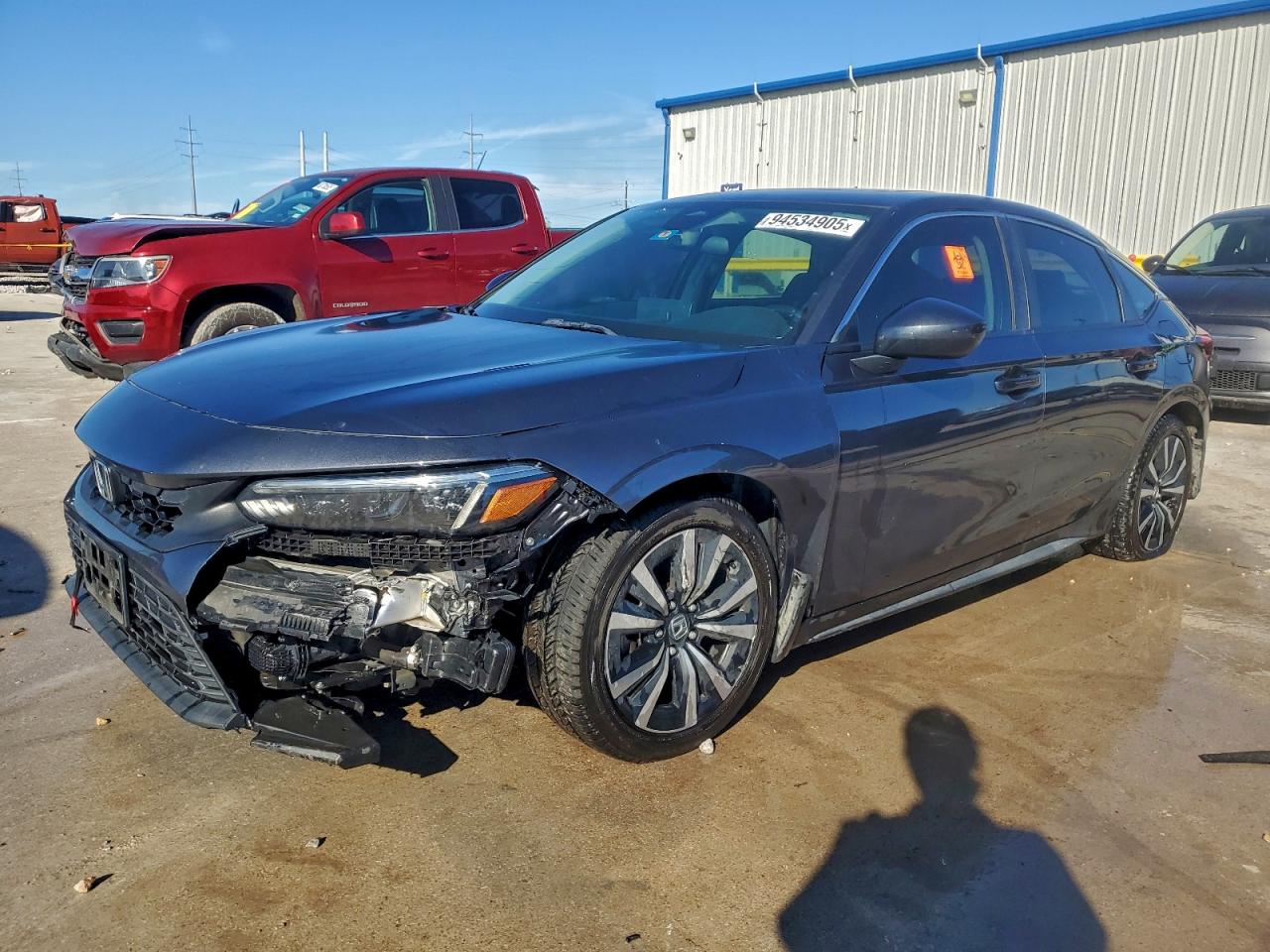 Salvage Honda Civic Image