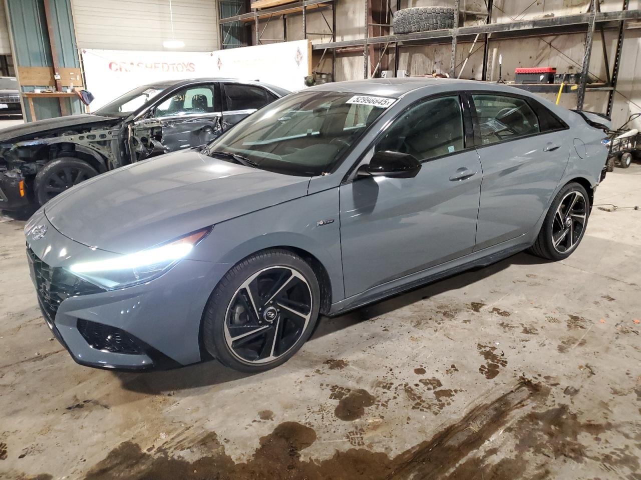 Salvage Hyundai ELANTRA Image