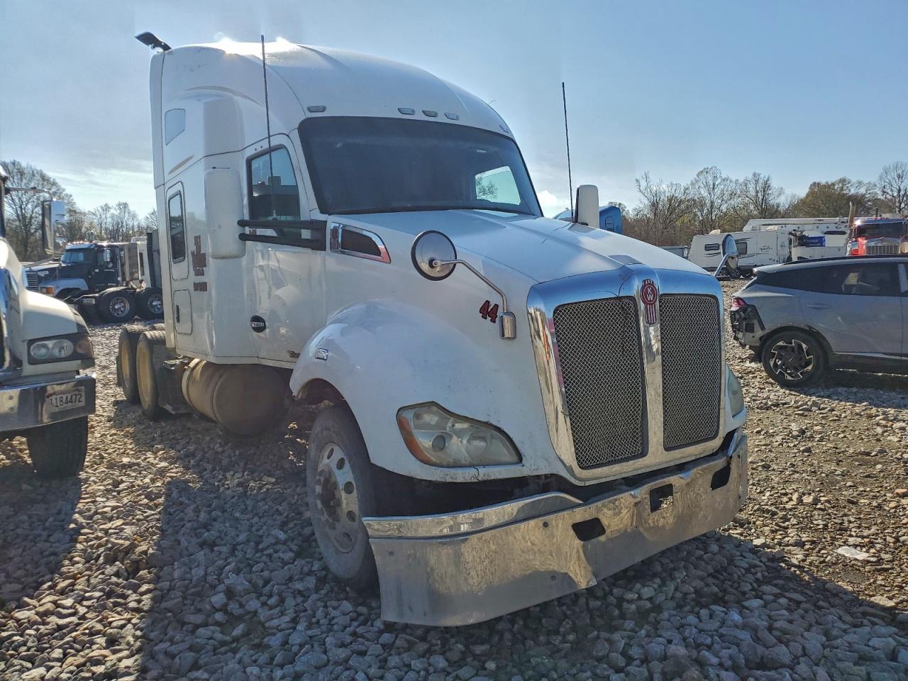 Salvage Kenworth T680 Image