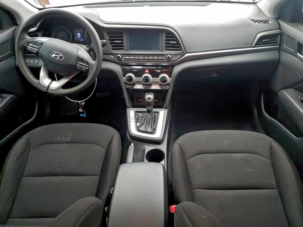Hyundai ELANTRA Sel