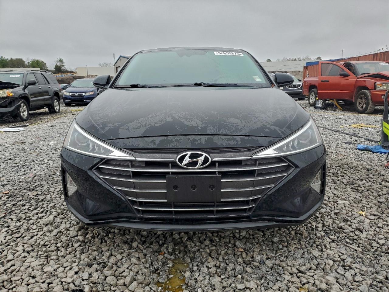 Hyundai ELANTRA Sel
