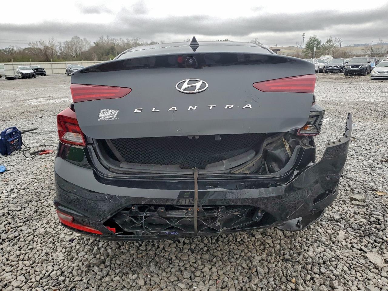 Hyundai ELANTRA Sel