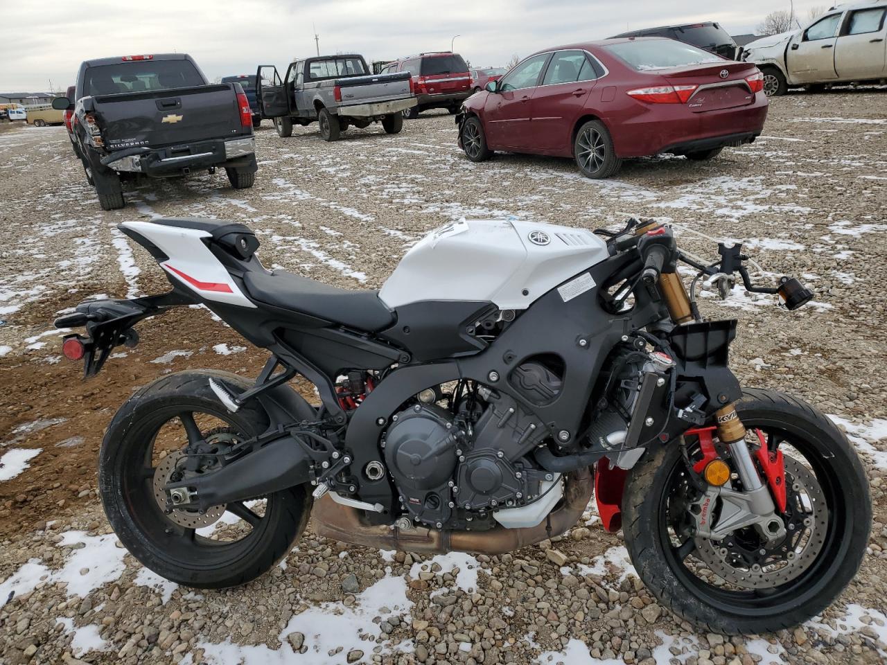 Salvage Yamaha Yzf890 Image