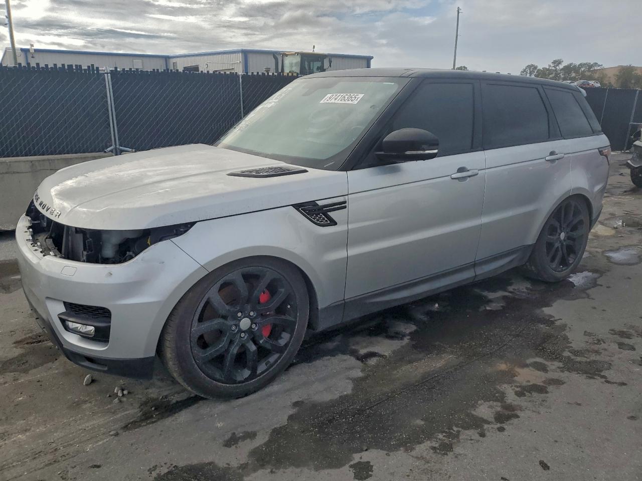 Salvage Land Rover Range Rover Image