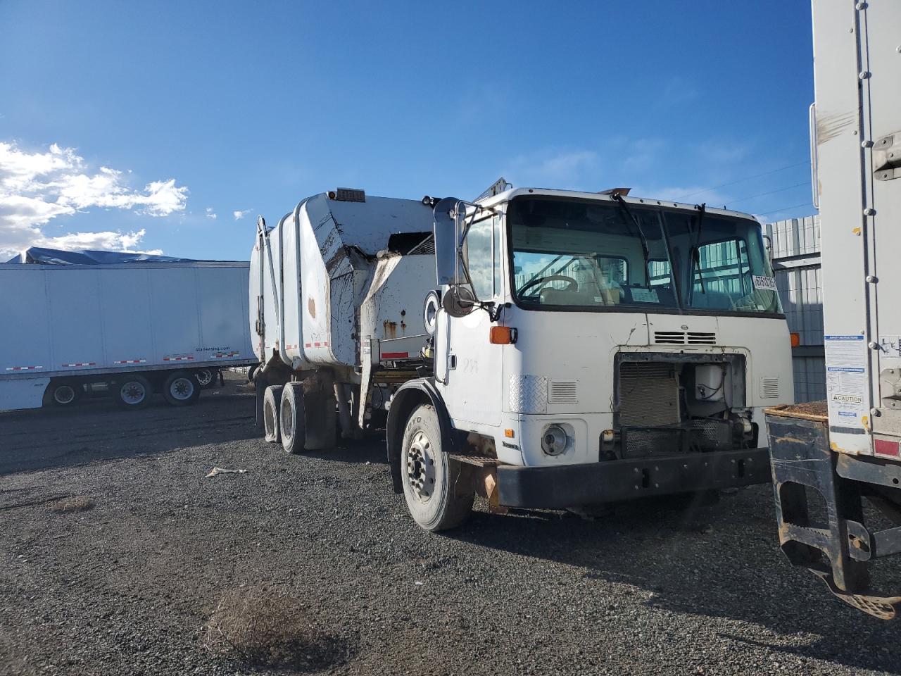 Salvage Autocar Llc Xpeditor Image