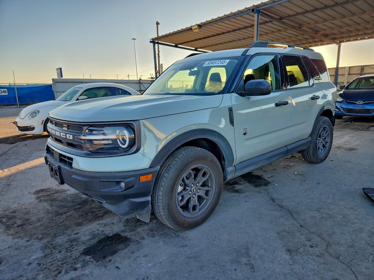 Salvage Ford Bronco Image
