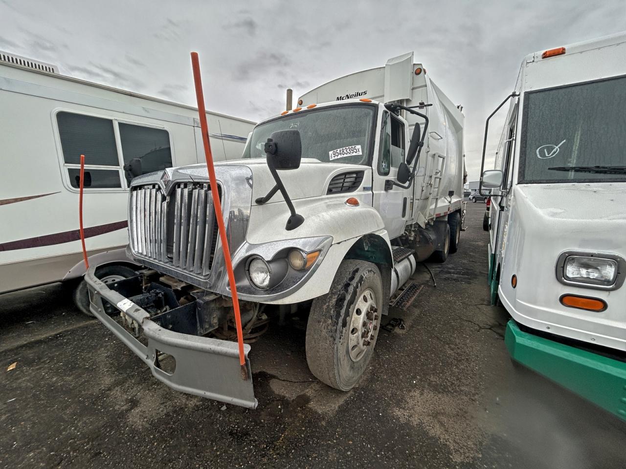 International 7000 7400