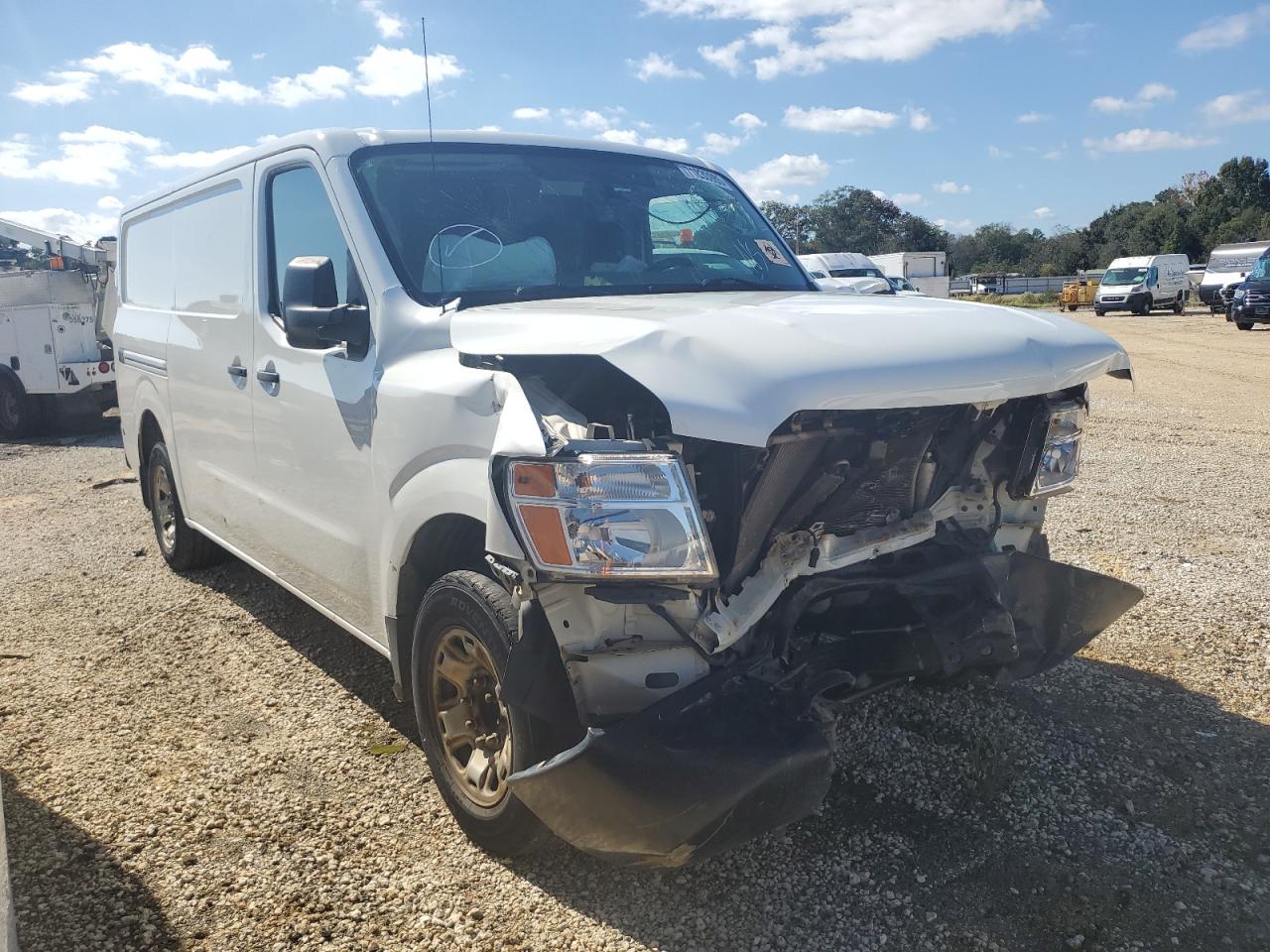 Nissan Nv 2500 S