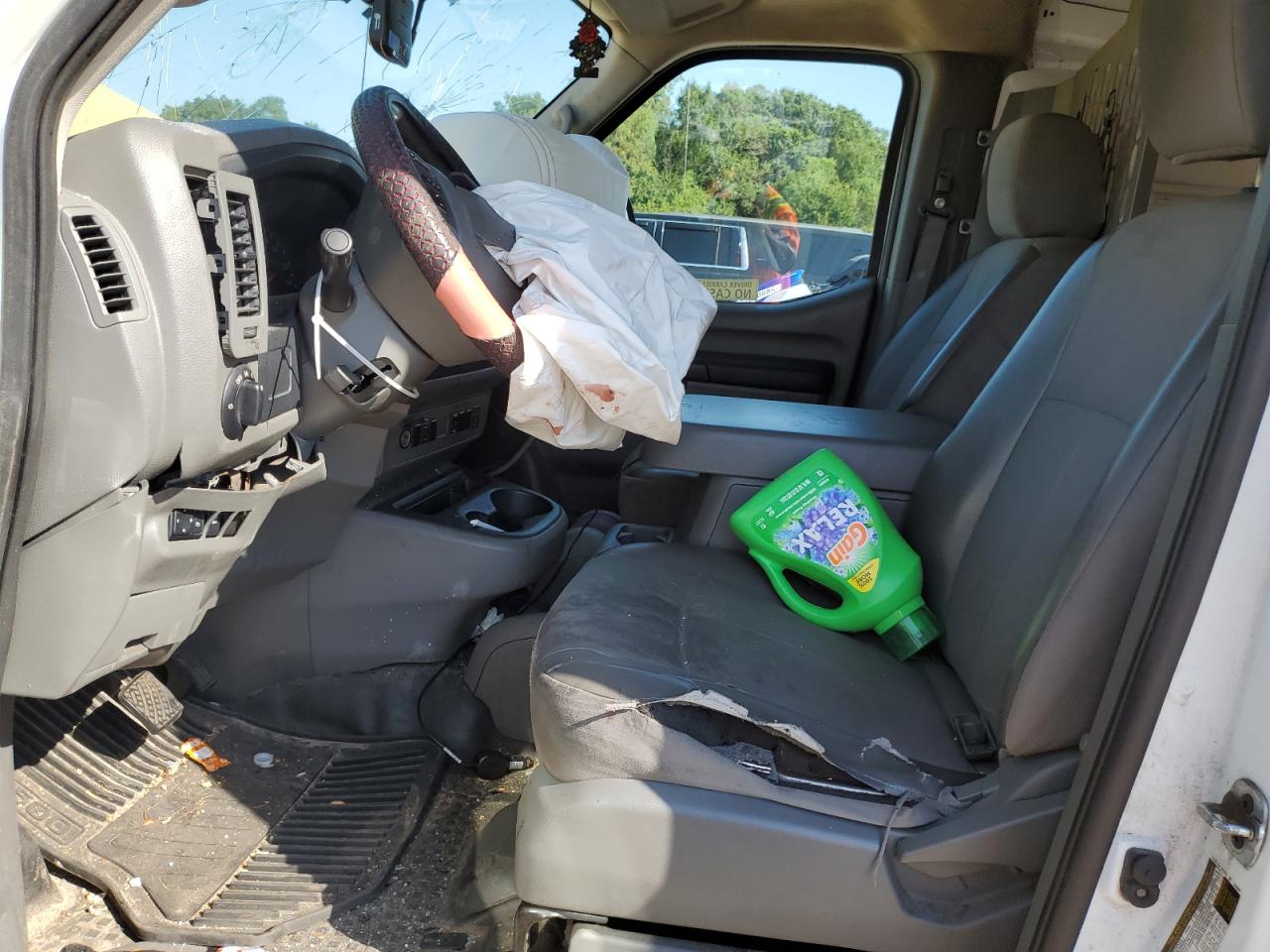 Nissan Nv 2500 S