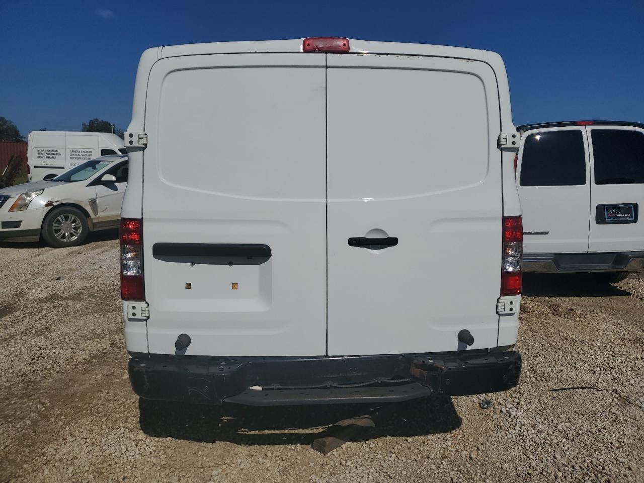 Nissan Nv 2500 S