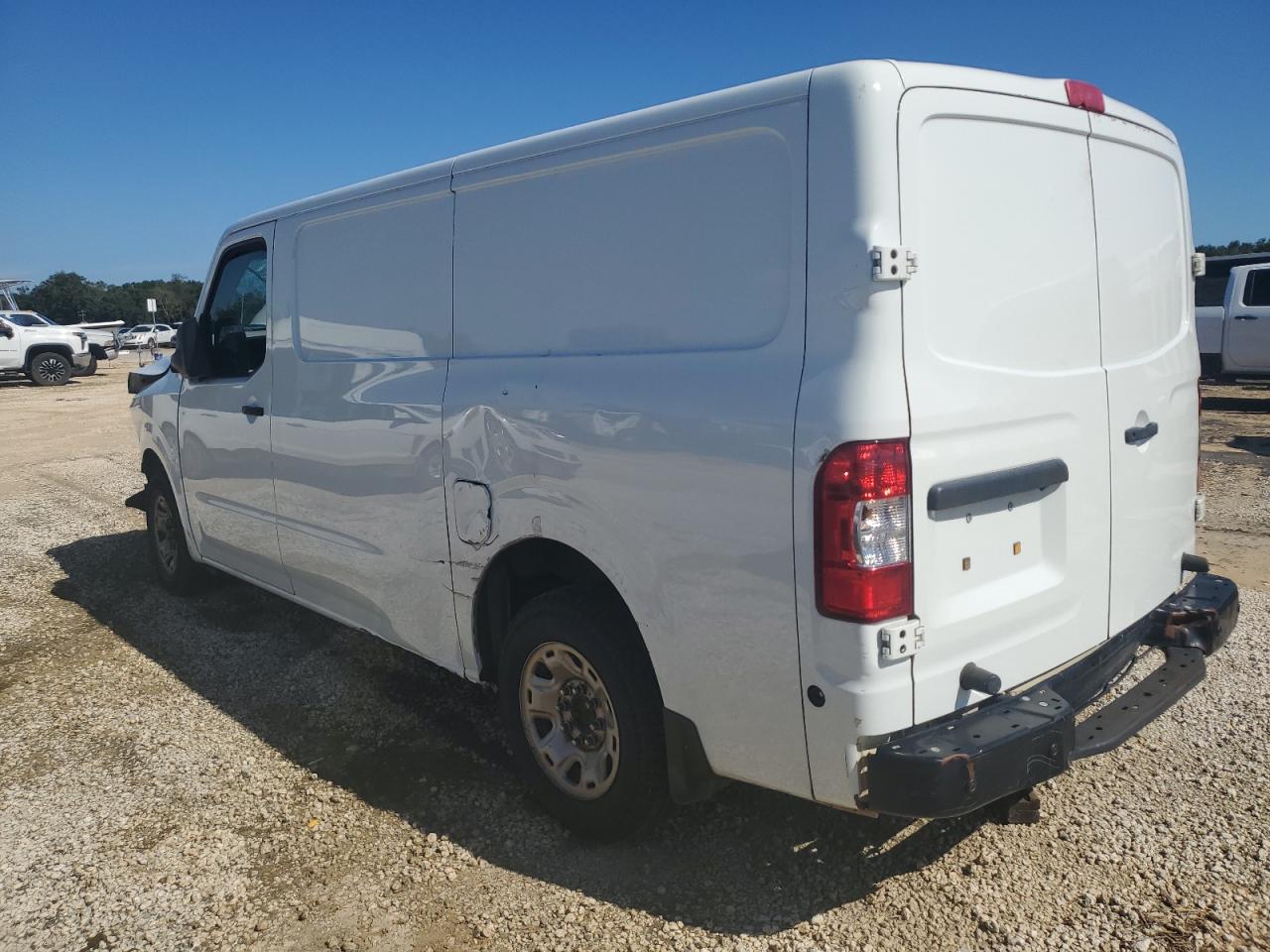Nissan Nv 2500 S