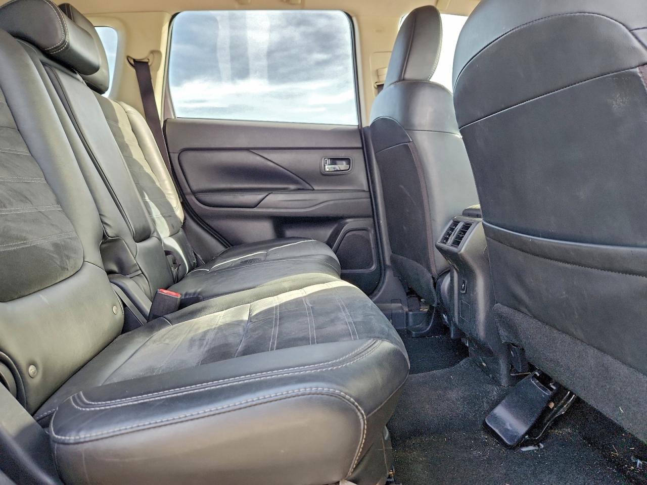 Mitsubishi Outlander Se