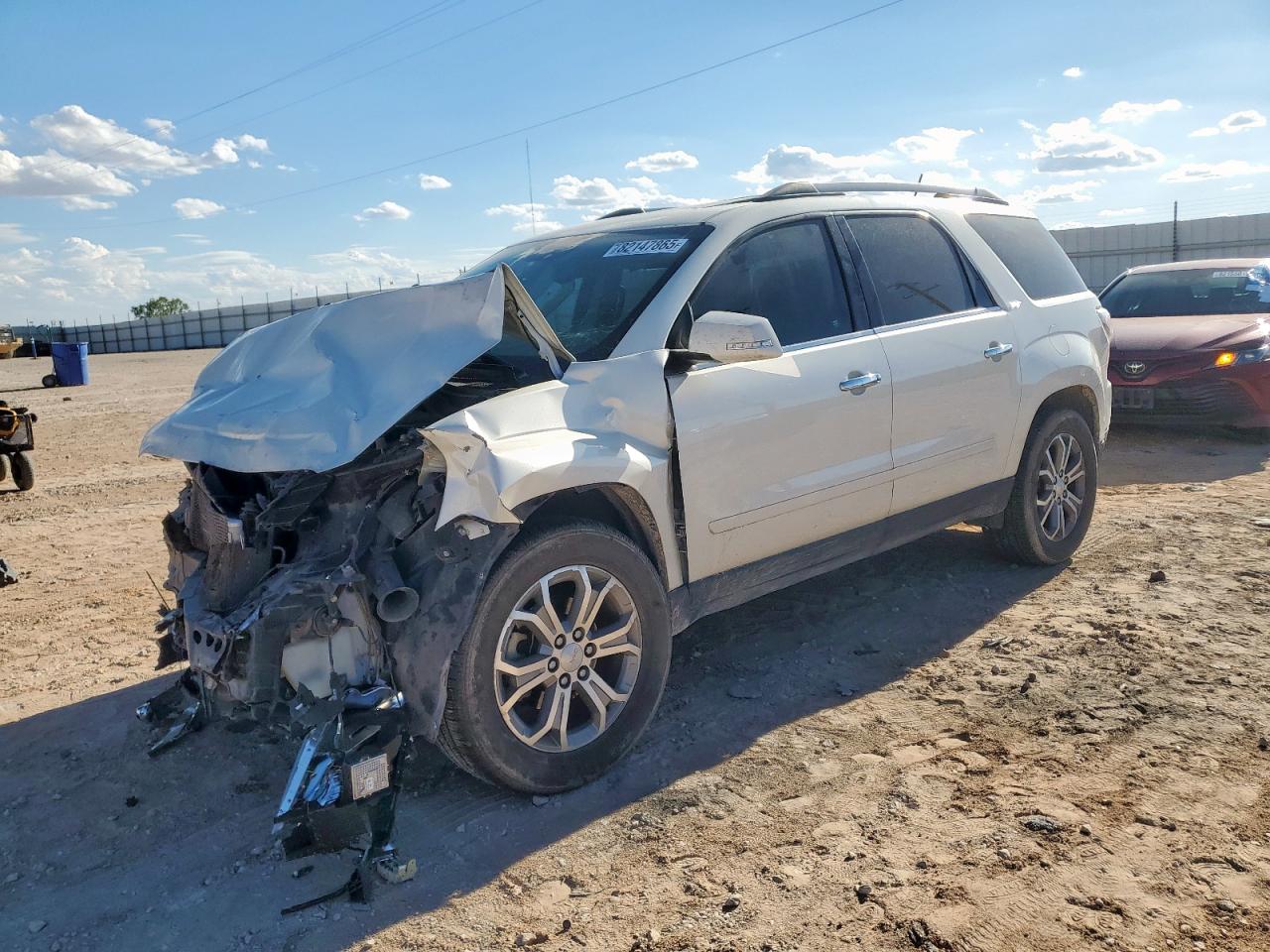 Salvage GMC Acadia Image