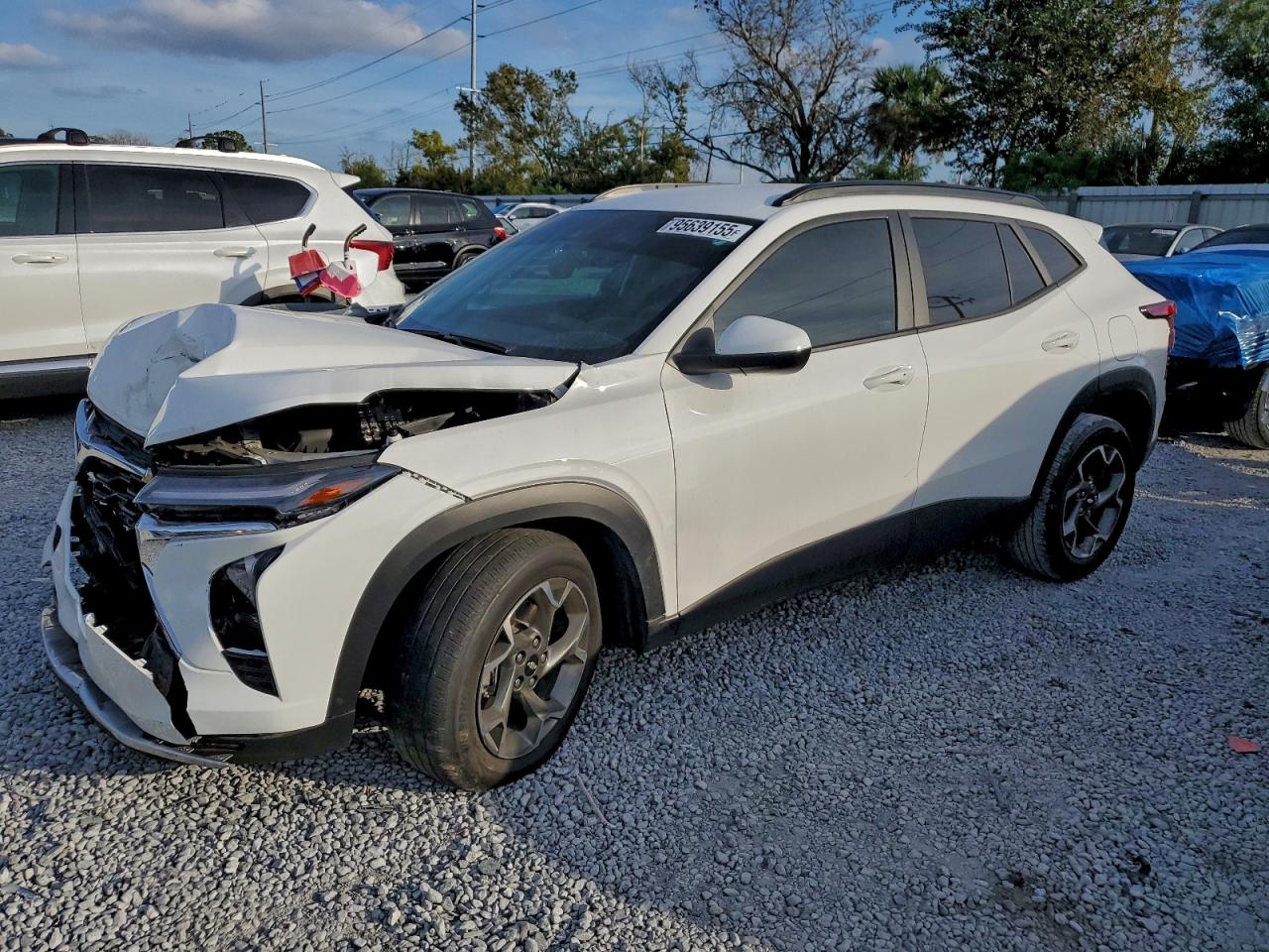 Salvage Chevrolet Trax Image