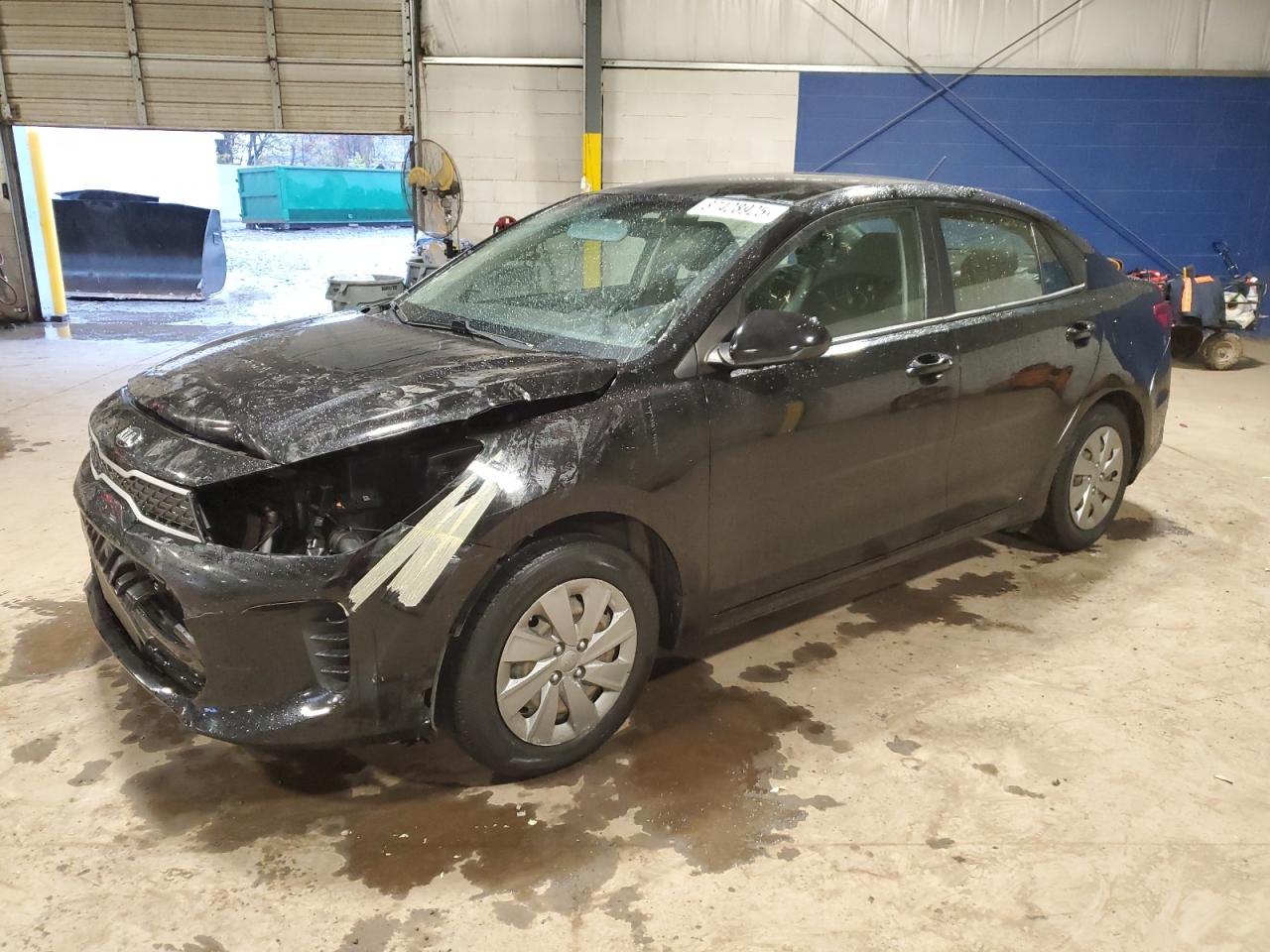 Salvage Kia Rio Image