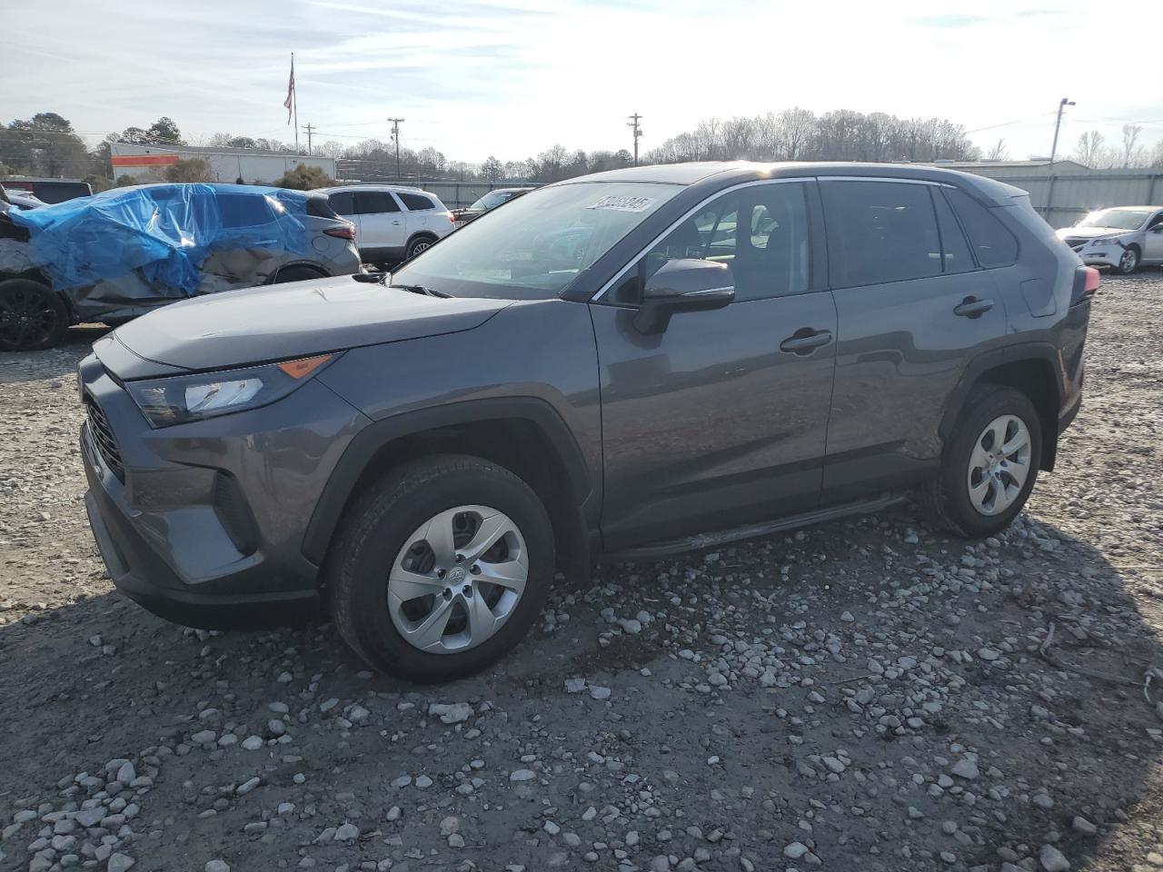 Salvage Toyota RAV4 Image