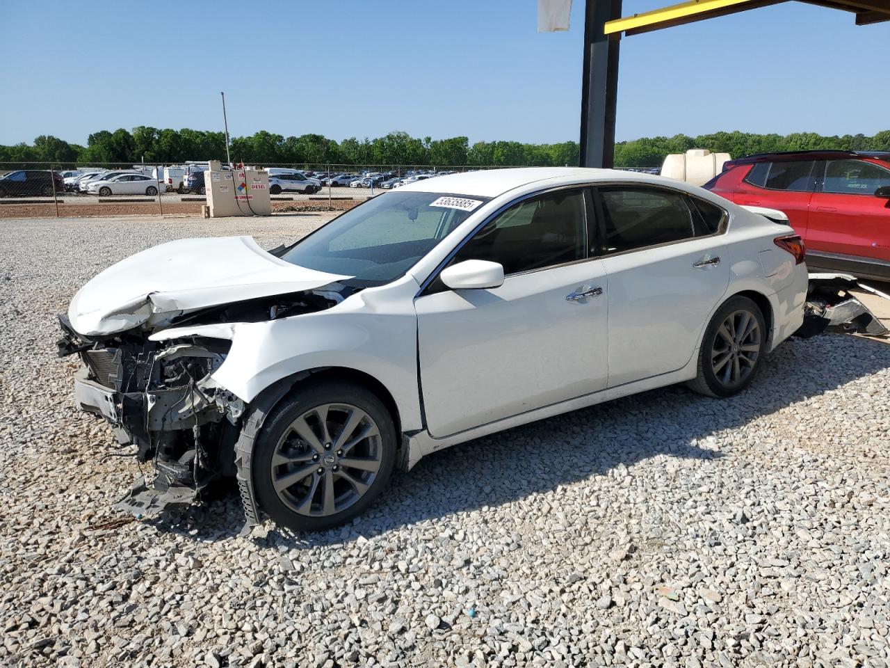 Salvage Nissan Altima Image