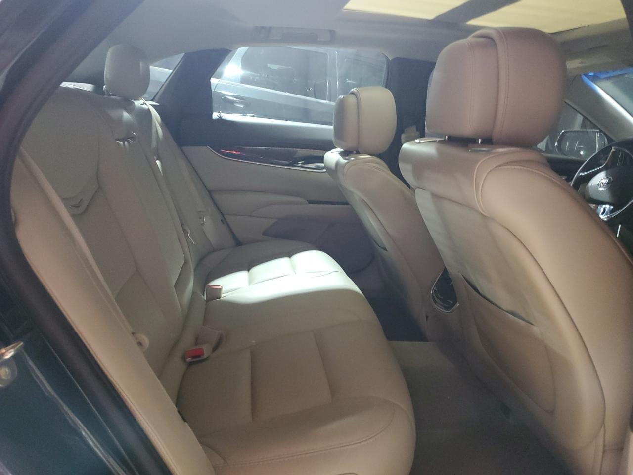 Cadillac XTS Premium Collection