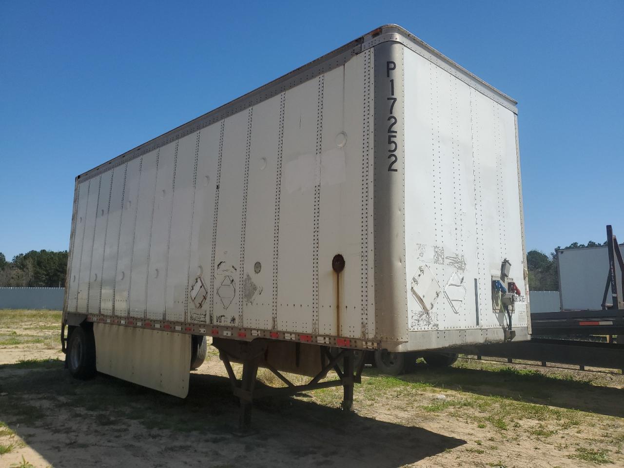 Salvage Wabash Dry Van Tr Image